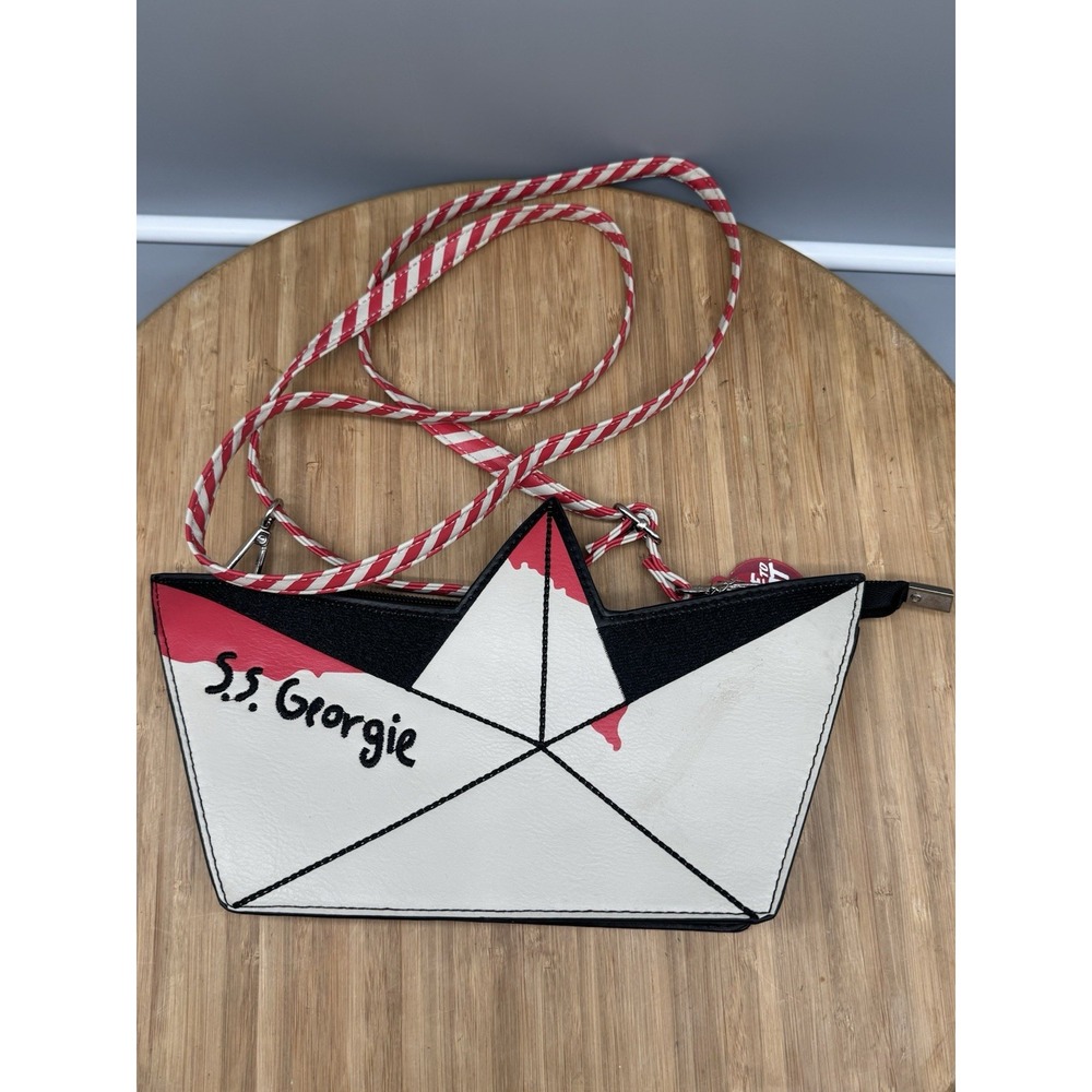 SS Georgie Crossbody bag - Spirit Halloween IT Pennywise the Clown